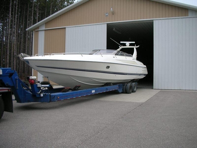 1995 Sunseeker Apache powerboat for sale in Michigan