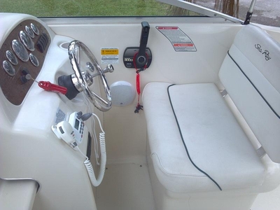 1999 SEARAY 215 EXPRESS powerboat for sale in Florida