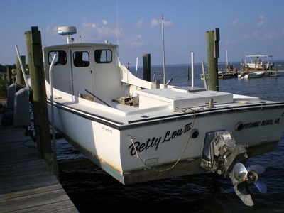 2000 Kinnamon Custom Built powerboat for sale in Virginia