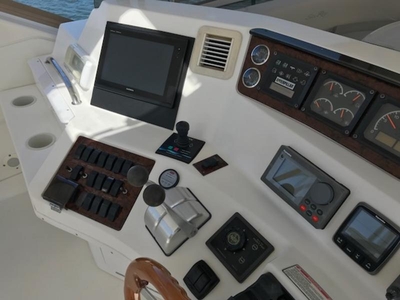 2000 Sea ray Sedan Bridge 56 powerboat for sale in Florida