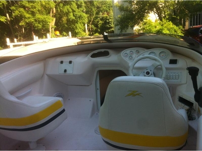 2002 Donzi 22zx powerboat for sale in New York