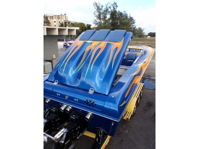 2003 OUTERLIMITS 42Legacy powerboat for sale in Florida