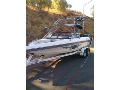 2004 Malibu Wakesetter VLX powerboat for sale in California