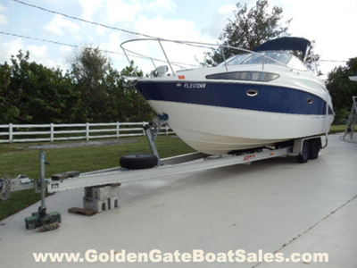 2005 Bayliner 265 SB powerboat for sale in Florida