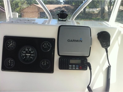 2005 Kenner by Mako 220 powerboat for sale in Florida