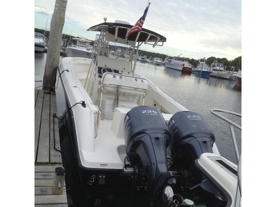 2006 HYDRA SPORT 28 CENTER CONSOLE VECTOR SERIES powerboat for sale in Massachusetts