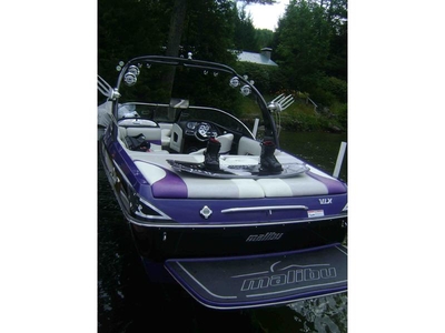 2007 Malibu VLX 21 powerboat for sale in New Hampshire