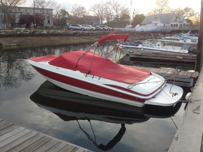 2007 maxum 1900 SR3 powerboat for sale in Connecticut