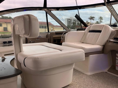 2007 Sea Ray 52 Sundancer powerboat for sale in Florida