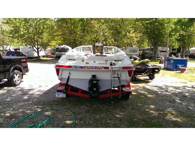 2010 Larson 206 senza powerboat for sale in Ohio