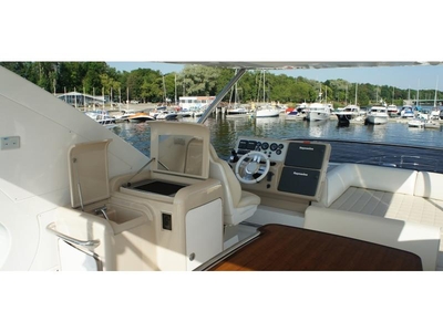 2013 Azimut 64 Flybridge powerboat for sale in