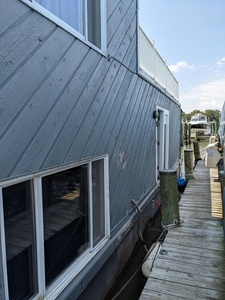 Houseboats For Sale. NO RESERVE
