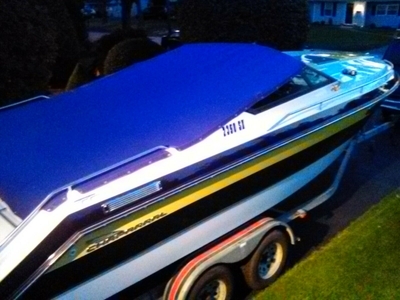 23 FT Chaparral 2350 SX Boat With Trailer