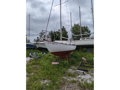 1978 Cape Dory CD25 sailboat for sale in Vermont