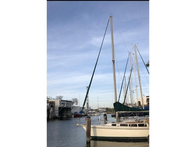 1987 Catalina Sloop sailboat for sale in Louisiana