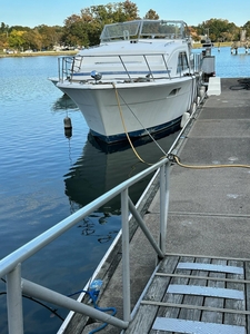 Chris Craft 35' Boat Located In Stamford, CT - No Trailer