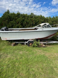 BRM 21' Boat Located In Narragansett, RI - Has Trailer
