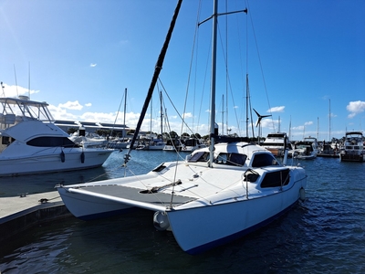 fastback 32 catamaran