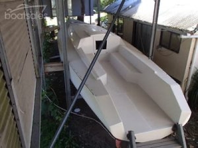 NEW ADAMS 13.5 HULL AND DECK (ASSEMBLED)