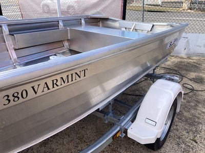 Bluefin 380 Varmint - open tinny
