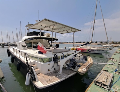 LAGOON Power 43 (2004) for sale