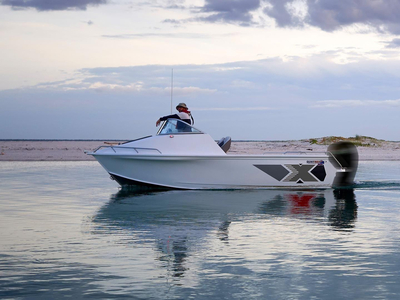 New Model QUINTREX 590 OCEAN SPIRIT Our Pack 3 Powered with a F150 HP Yamaha