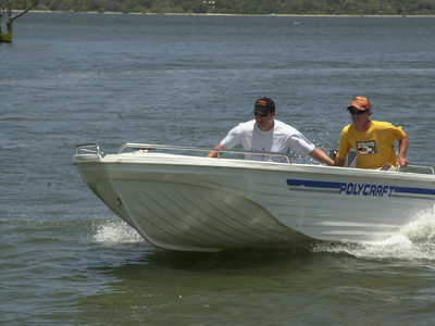 POLYCRAFT 410 CHALLENGER Open Boat Powered by a Yamaha F40 Package 2