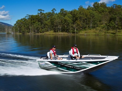 QUINTREX 440 HORNET TROPHY Side Console WITH 60HP YAMAHA FOUR STROKE FOR SALE