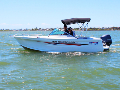 QUINTREX 481 CRUISEABOUT Our Pack 3 powered by the Yamaha F70 HP