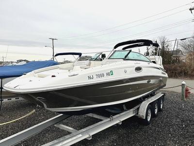 Sea Ray Sundeck 260 Bow Rider - Clean- State Wide Shipping Available