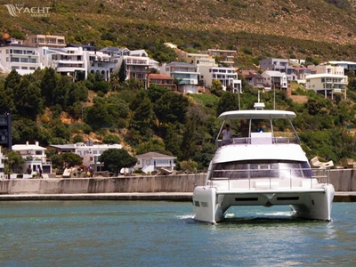 SIMONIS VOOGD Nova Luxe 42 Power Catamaran (2021) for sale