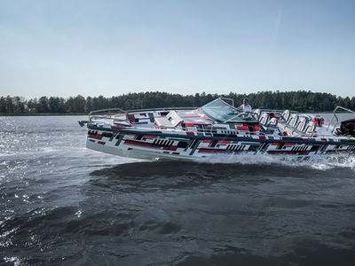 Outboard express cruiser - 37 Spryder - Axopar Boats Oy - twin-engine / open / fast