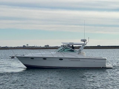 2001 Tiara Yachts 3100