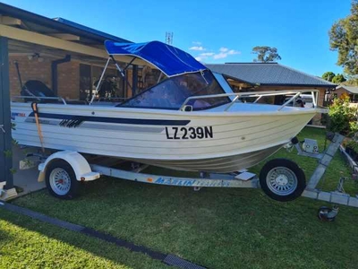 1995 Quintrex Bayhunter 4.75m boat, 50HP Force Outboard Motor