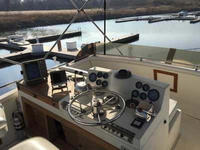 1977 Viking Aft cabin powerboat for sale in Illinois