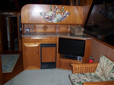 1986 Ocean Alexander sedan powerboat for sale in Florida