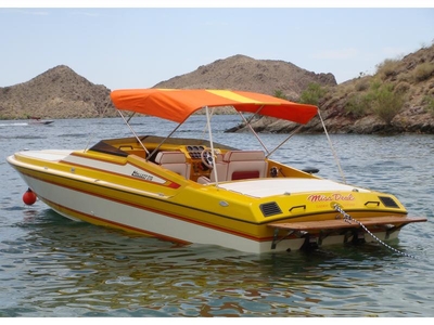 1989 Hallett 270T powerboat for sale in California