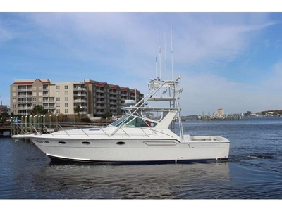 1991 Tiara Yachts 3600 Open powerboat for sale in Florida