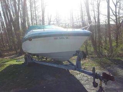 1992 Wellcraft Eclipse powerboat for sale in Massachusetts