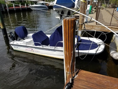 2010 Boston Whaler Montauk powerboat for sale in Florida