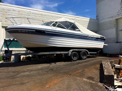 1989 Thompson 240 Fisherman L powerboat for sale in Maine