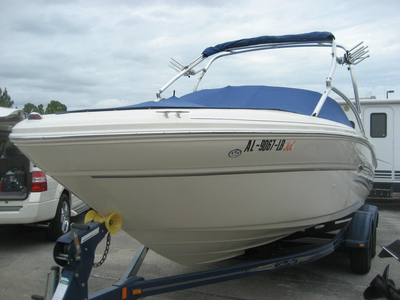04 Sea Ray 220 SELECT W/ 5 Liter Mercruiser Engine, 229 Hours, Tandem Axle Trail
