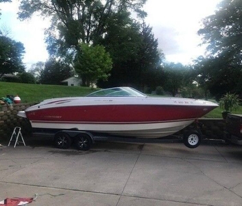 2002 Monterey 248 With 2020 5.7 Volvo Penta Motor With Under 100 Hours.