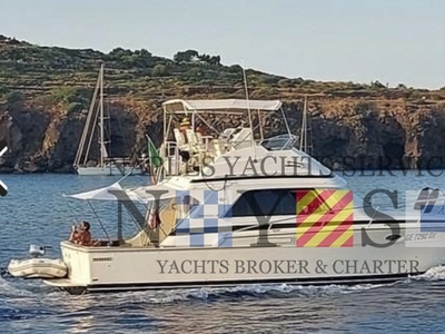 Bertram Yacht 37' Convertible (1990) For sale