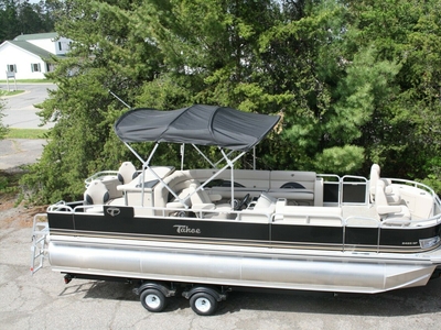 Dealer Demo-Triple Tube- 2021 24 Ft Pontoon Boat With 225 Hp And Trailer