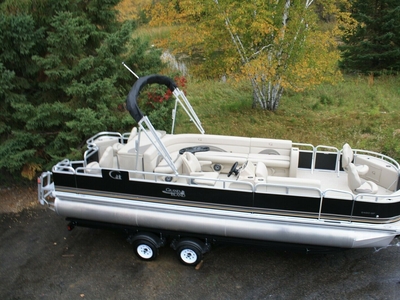 New 24 Two Tube Pontoon Boat With 90 Hp And Trailer
