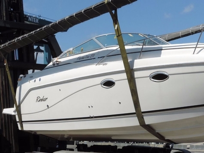 Rinker 270 Fiesta Vee