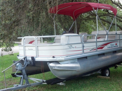 2004 Sun Tracker Signature Series Boat For Sale - Waa2