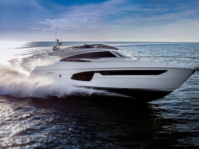 2017 Ferretti Yachts650