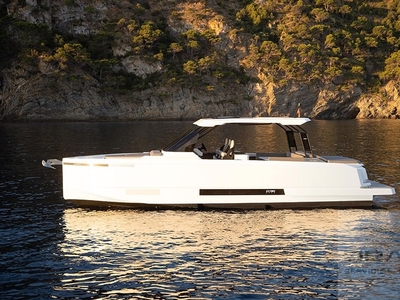 De Antonio Yachts D36 Open